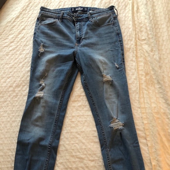 Hollister Ripped Jeans - Picture 2 of 2